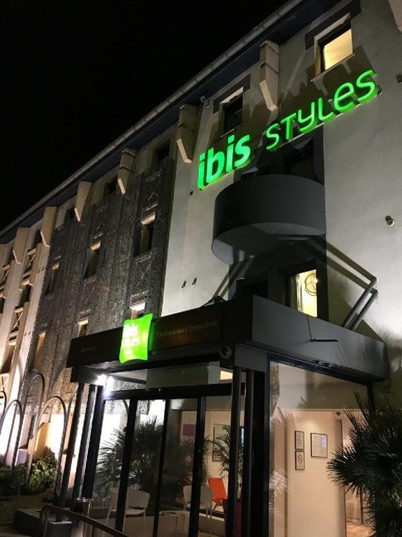 Ibis Styles Toulouse Nord Sesquieres Hotel Eksteriør billede