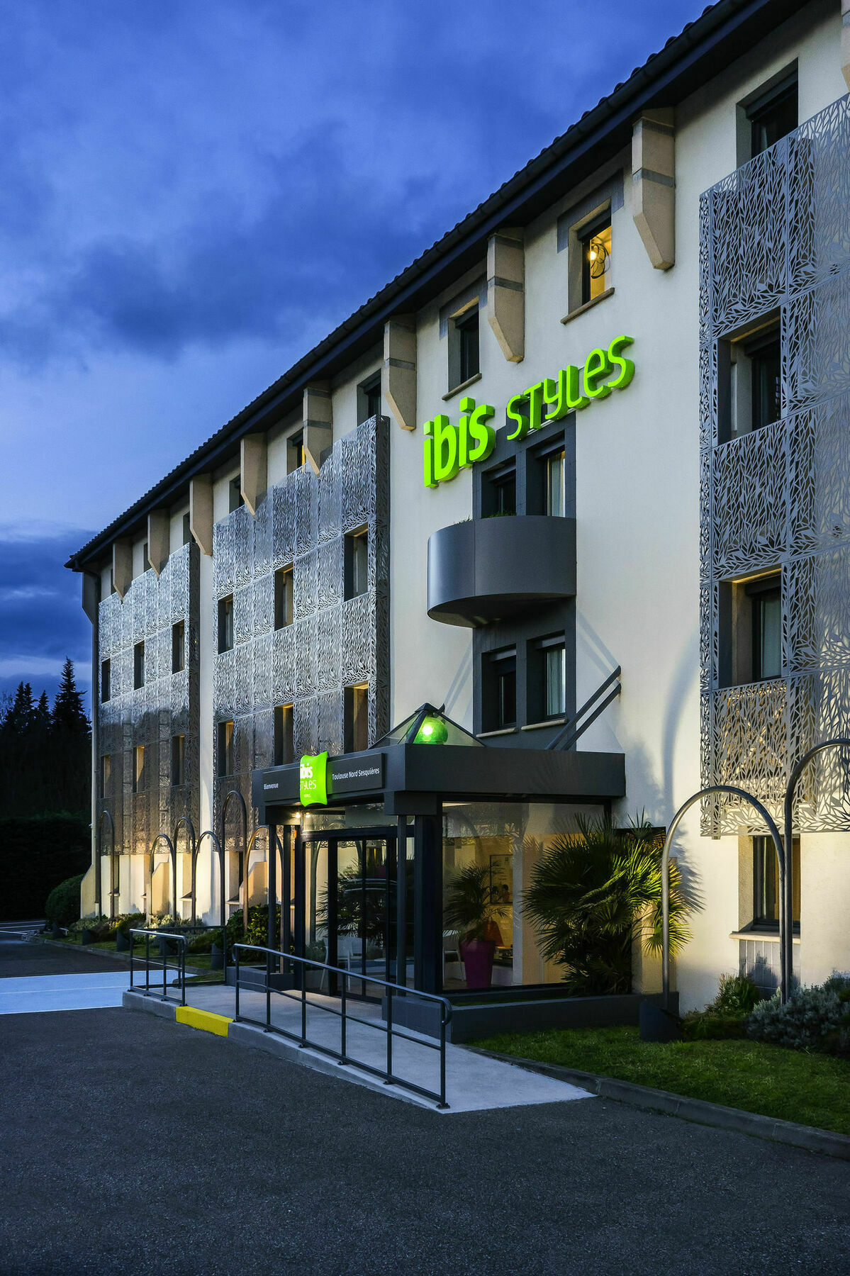 Ibis Styles Toulouse Nord Sesquieres Hotel Eksteriør billede